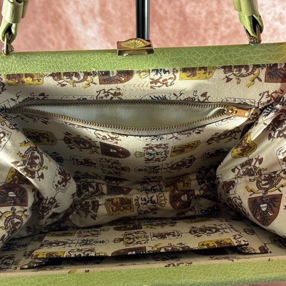Vintage 60s Pistachio Green Frame Handbag Retro Kelly Style Top Handle - Picture 5 of 11